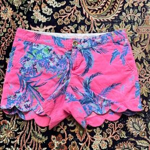 Lilly Pulitzer Buttercup Shorts Out On A Limb Tiki Pink
